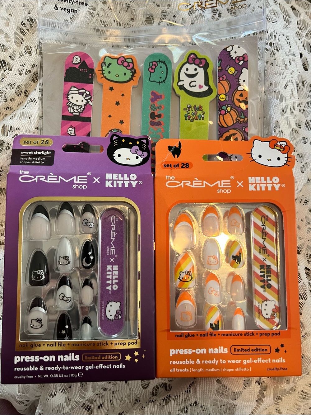 Halloween Hello Kitty x the CREME shop Press on Nails and File Bundle